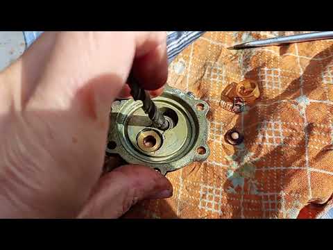 Видео: Как снять клапан бензонасоса пекар