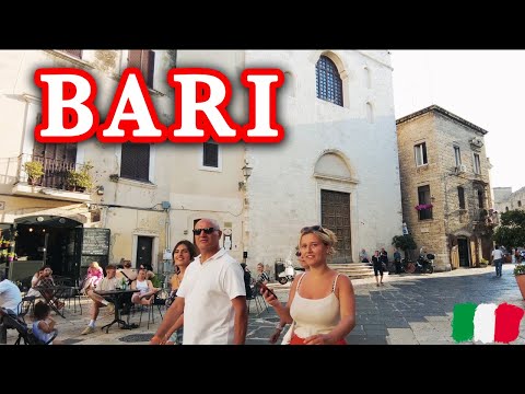 Видео: Бари Италия 🇮🇹 Пешеходная экскурсия по Италии: самые красивые города Италии | 4K видео|☀️июль 2023☀️