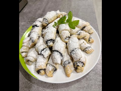 Видео: Слоеные мини рулетики с маком @https://t.me/Nadia5minutes