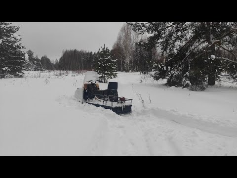 Видео: Покатушки на снегоходе Буран.Глубокий,тяжёлый снег даже для Бурки