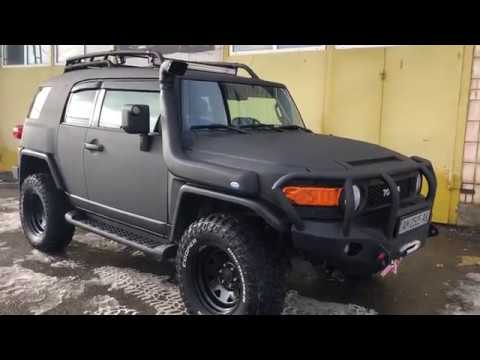 Видео: Toyota FJ Cruiser покрашена в защитное полимерное  покрытие Line-x