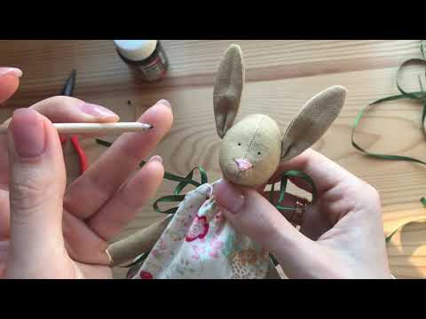 Видео: Делаю платье зайке Тильда, добавляю кружево и ленты на платье #3 | Dress for Easter bunny Tilda