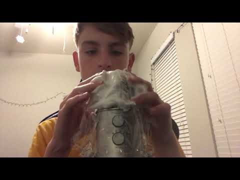 Видео: АСМР Пена для бритья на микрофон