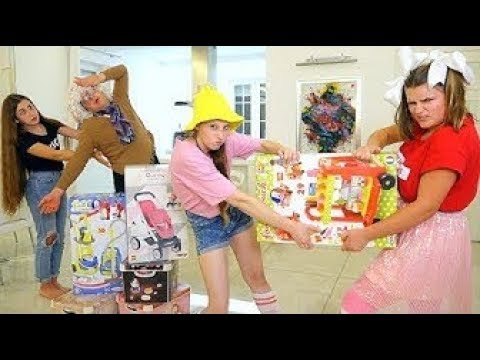 Видео: ПОТРАТИЛИ ЗАРПЛАТУ НЯНИ!!! ЧТО НАМ БУДЕТ