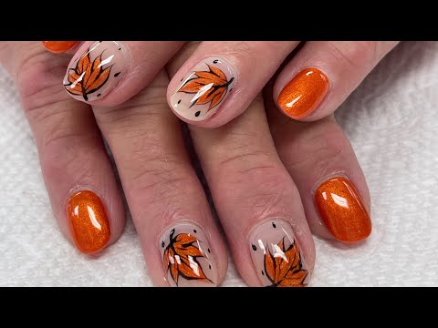 Видео: Очень крутой нейл-арт на осень 2025 года