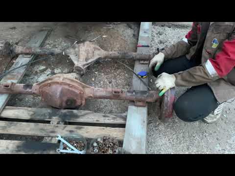 Видео: Установка моста Вольво на волгу