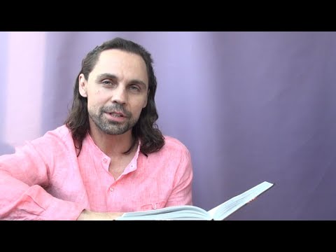 Видео: П. Бажов «Малахитовая шкатулка». Читает заслуженный артист РФ Дмитрий Бозин.