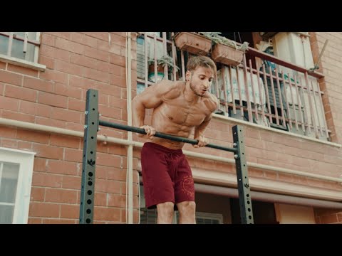 Видео: Сумасшедшая домашняя тренировка в спортзале