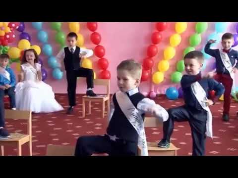 Видео: Жартівлива пісня МАМО ДАЙТЕ ГРОШЕЙ НА КНИЖКИ