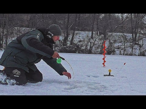 Видео: ВОТ ЭТО КЛЁВ! НЕ УСПЕВАЮ СТАВИТЬ ЖЕРЛИЦЫ! ЩУКИ АТАКУЮТ! Рыбалка на жерлицы и балансир 2025.