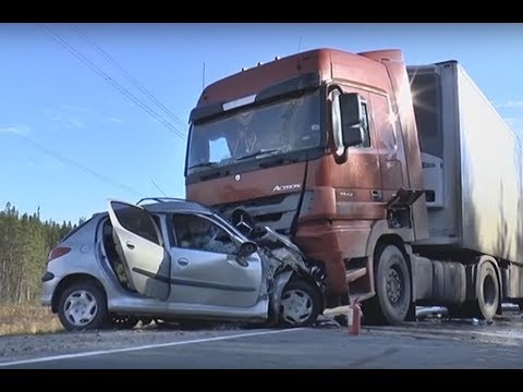 Видео: Дальнобойщики таранят автоподставщиков / Учителя на дорогах! / НЕ НА ТОГО НАРВАЛИСЬ 42