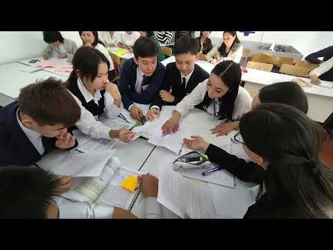 Видео: Урок русского языка и литературы в 10 классе (Я 2):  М Булгаков. Повесть "Собачье сердце".