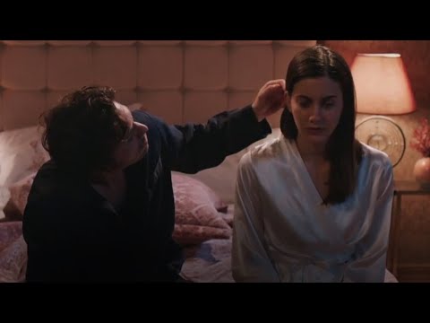 Видео: Кайя & Суна & Абедин | Зимородок | Пряталась в ванной