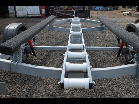 Видео: Прицеп для катера 5,5м. МЗСА 81771G.021. Трап с роликами и качелей. ЦЛП АРИВА Уфа, Ижевск, Челны