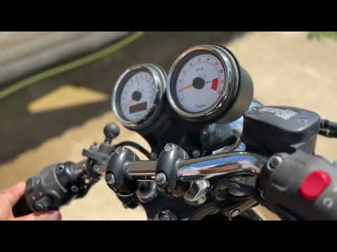 Видео: Triumph Thruxton 900 2010 год 12 500 км