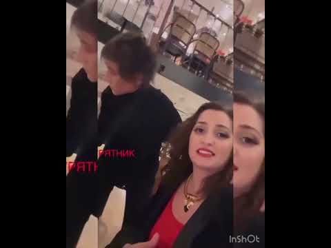 Видео: Рената Литвинова отметила 55-летний юбилей в компании друзей и Земфиры