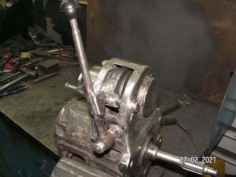 Видео: Переделка КПП Москвич  (установка КОМа) 2 часть.