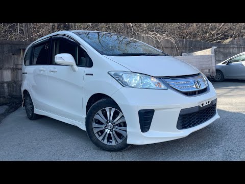 Видео: Honda Freed Hybrid GP3- самый доступный семейный минивэн !