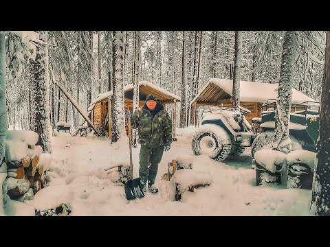 Видео: Зима Настигла Нас Внезапно. Тайгу завалило снегом. Проверка проходного капкана на соболя.