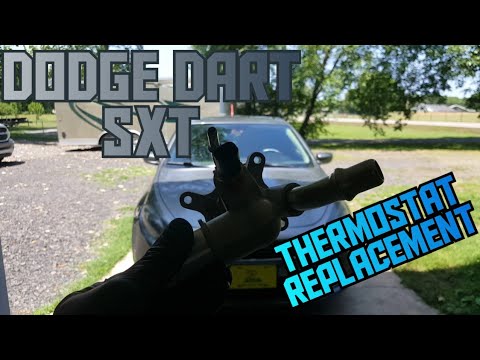 Видео: Как заменить термостат на Dodge Dart 2013-2016 годов