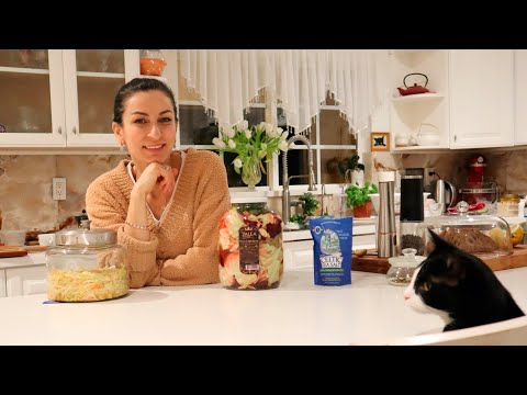 Видео: Соленье из Капусты на Скорую Руку | Пробуем Хлеб с Изюмом | Эгине | Семейный Влог | Heghineh