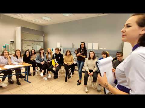 Видео: Открытый онлайн-урок "Прикосновение к профессии Лаборант химического анализа"