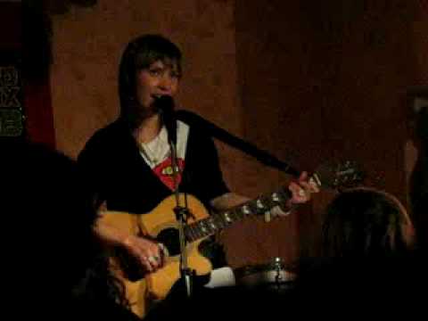 Видео: Badda Boo - Поделись и кусочек "Королевны"