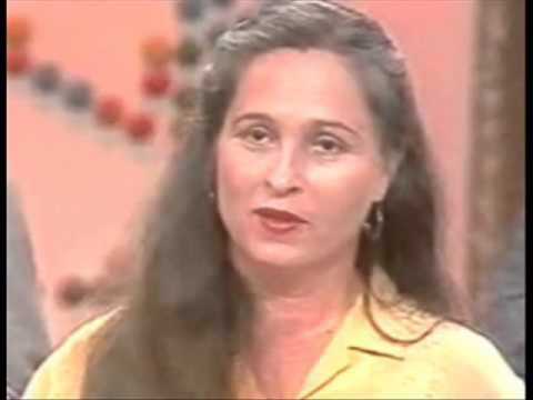 Видео: Мария Карафезиева - Разболял ми се млад Стоян