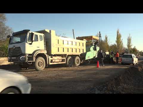 Видео: Бинед! Асвалтхобони дар рохи Хулбук-Темурмалик-Кангурт. Сохтмони рох кай ба охир мерасад...