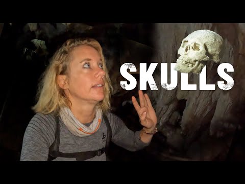 Видео: Таинственная пещера в Гондурасе 🇭🇳 - Пещера СВЕТЯЩИХСЯ ЧЕРЕПОВ |S6-E53|