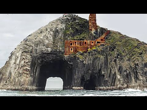 Видео: Через Этот Туннель Боится Проплыть Даже Самый Смелый