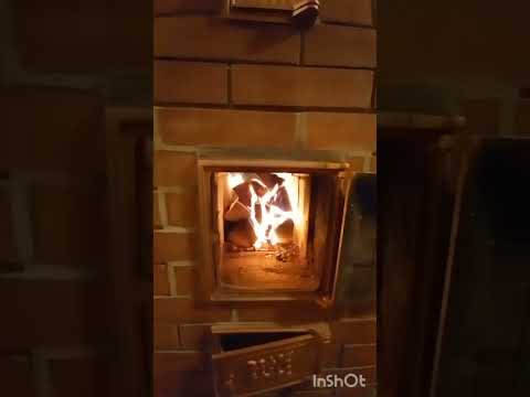 Видео: Как топить печь. Протопка печки за 40 минут.