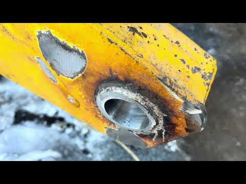 Видео: РЕМОНТ СТРЕЛЫ И КОВША JCB 3CX