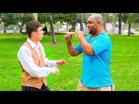 Видео: Макловин против Психо-Незнакомца!