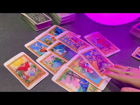 Видео: Его / Её реакция на Вас в настоящем. Отношение к Вам и Энергия человека. Вызов эмоций ✨💜