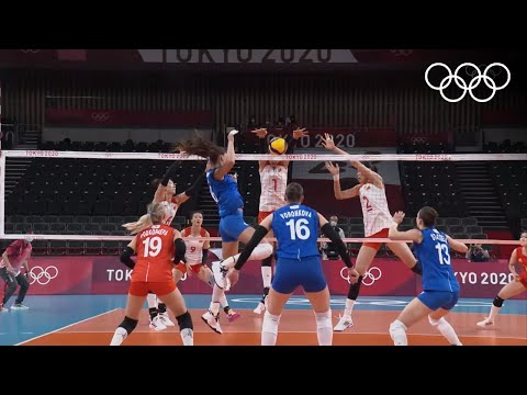 Видео: Волейбол: женская сборная ОКР вырвала победу у чемпионок Рио! 🏐