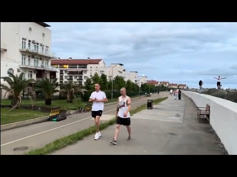 Видео: Сочи. Пешком от Мандарина до Олимпийского парка. Шоу фонтанов. Июнь 2023.