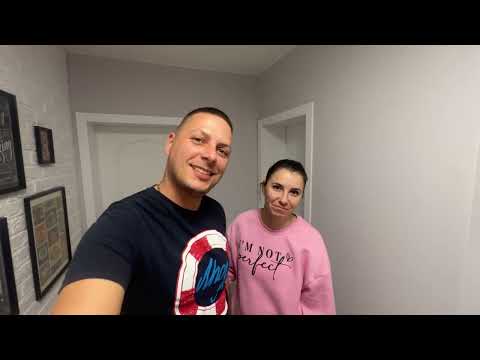 Видео: Ремонт на коридора: Декоративни тухлички, нова врата и паркет + Новото ни хоби!