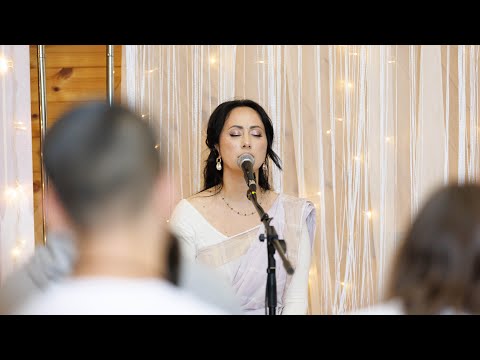 Видео: Ом Намах Шивая - Оля - ашрам