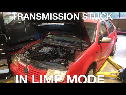 Видео: Коды обрыва цепи соленоида коробки передач Volkswagen Jetta Golf Beetle 1999 Mk4: ШАГИ ДИАГНОСТИКИ
