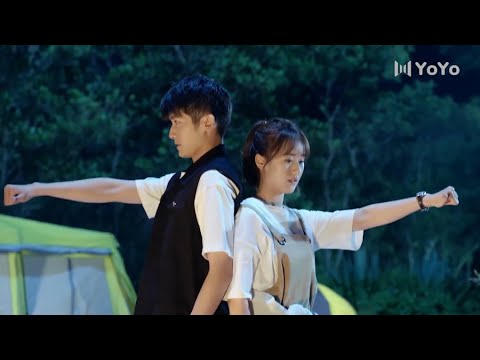 Видео: Они вдвоем очень хорошо играли в игры, и друзья считали их парой.