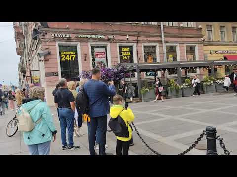 Видео: танцор Майкл. Легенда Невского Проспекта СПб