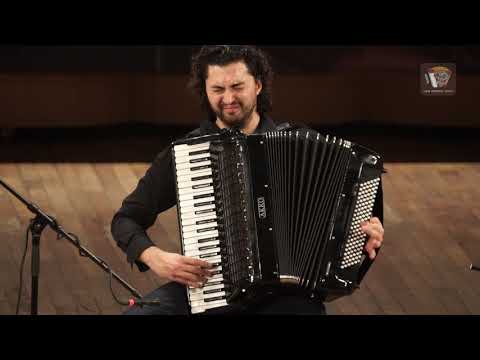 Видео: SCHNITTKE Polka from "Gogol Suite" - Nikita Vlasov, accordion / ШНИТКЕ Полька из "Ревизской сказки"