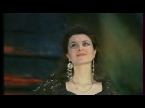 Видео: Легендарная дебютная песня Зайнаб Фархетдиновой!