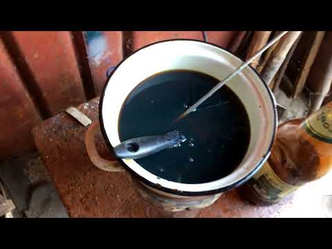 Видео: Антикоррозийная обработка автомобиля пушечным салом, смешанным с RUST STOP.