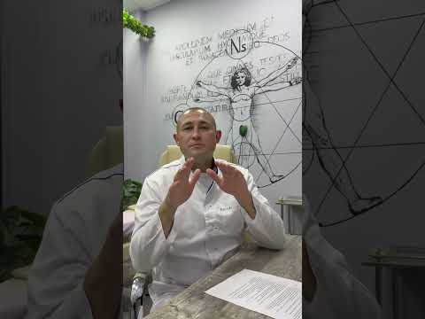 Видео: Боль в спине во время ходьбы. #доктор Циванюк #юмор