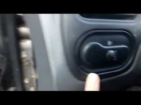 Видео: НЕ РАБОТАЮТ ПОВОРОТНИКИ,ЗАМЕНА КНОПКИ АВАРИКИ LANOS ЛАНОС СЕНС ШАНС.