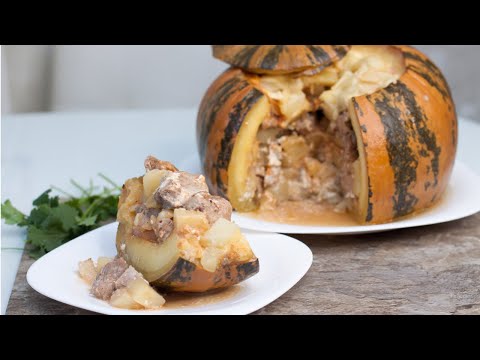 Видео: Запеченное мясо в тыкве — такого блюда вы еще не пробовали готовить!