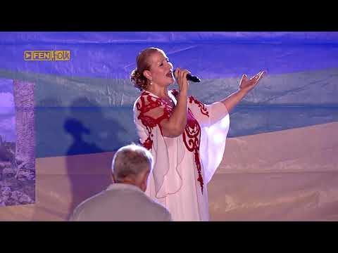 Видео: БИНКА ДОБРЕВА - Ех, пари / 50 г. град Девня На мегдана с Фен Фолк ТВ 2019