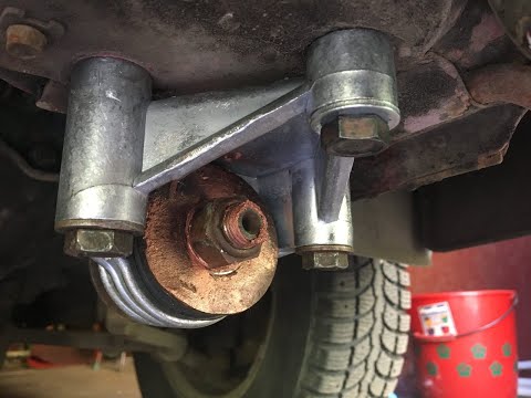 Видео: ВАЗ-2108 - немного о замене кронштейнов растяжек (крабы)